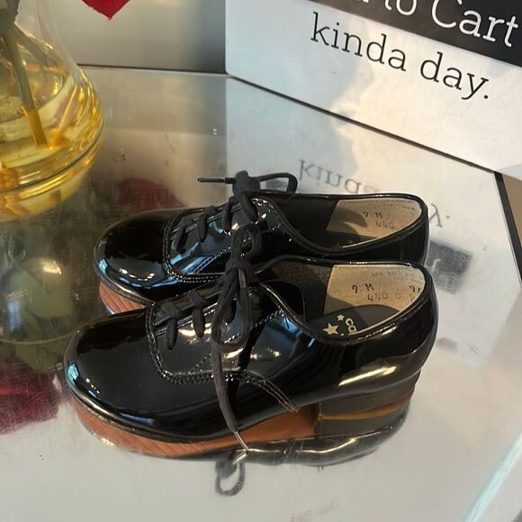 UNISEX CAPEZIO DANCE SHOES - Picture 5 of 8